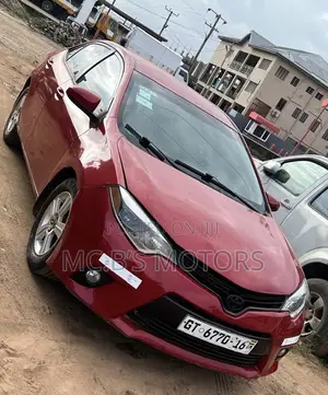 Toyota Corolla 2015 Red