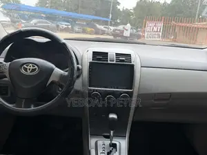 Toyota Corolla 2013 Silver