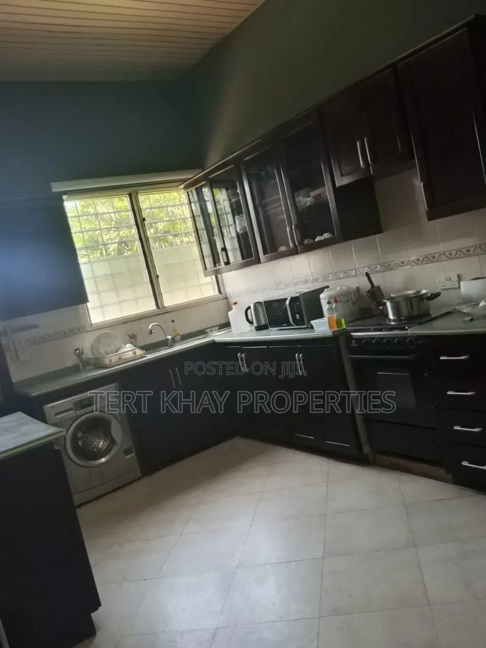 Furnished 5bdrm House in New Town for rent