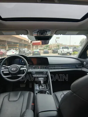 Hyundai Elantra 2025 Black