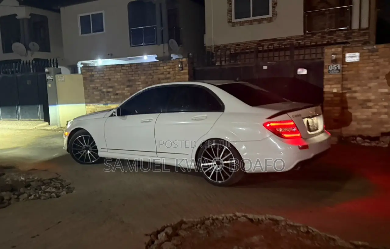 Mercedes-Benz C250 2014 White