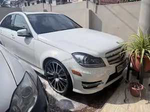 Mercedes-Benz C250 2014 White