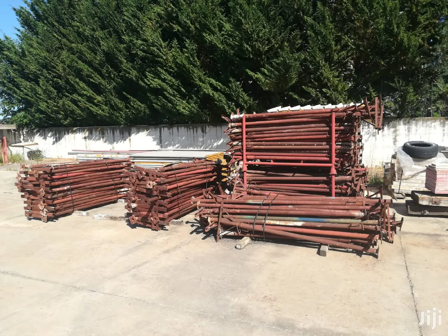 Props/Acrojack/Poles