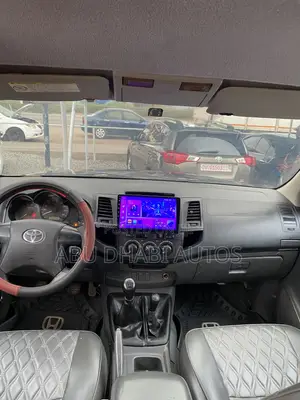 Toyota Hilux 3.0 D-4D 4x4 2015 Gray