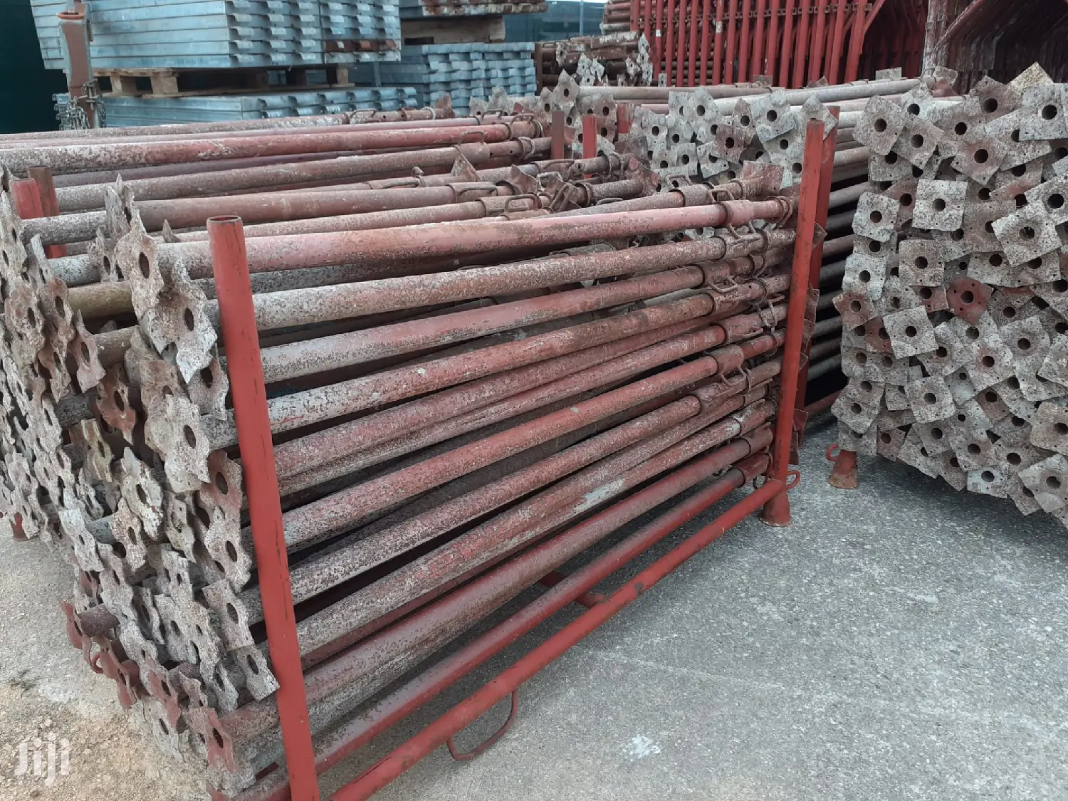 Props/Acrojack/Poles