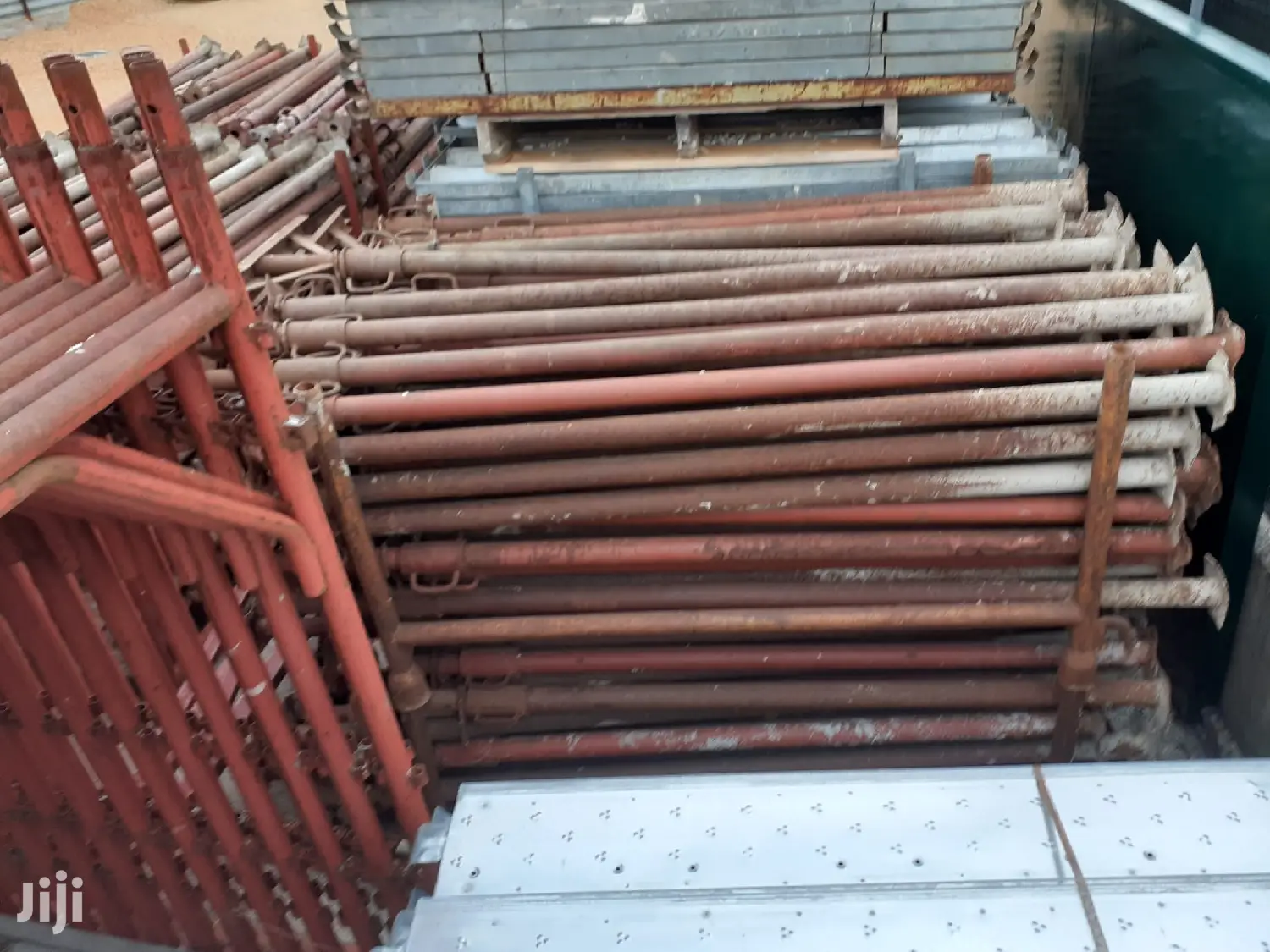 Props/Acrojack/Poles