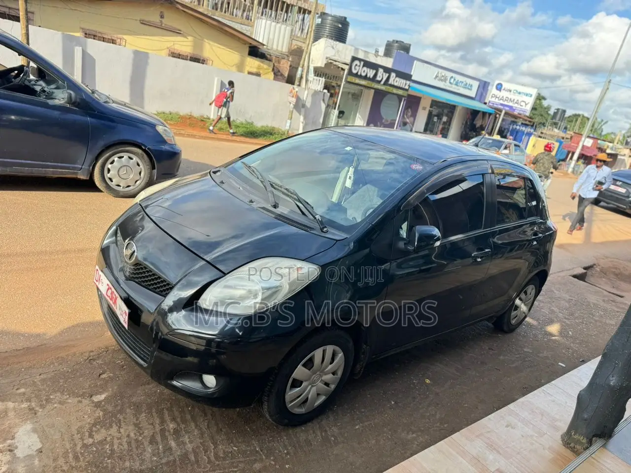 Toyota Vitz 2010 Black