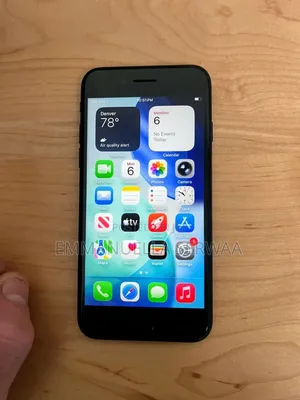 Apple iPhone SE (2020) 64 GB Black