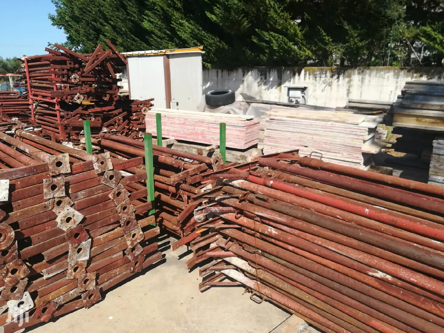 Props/Acrojack/Poles