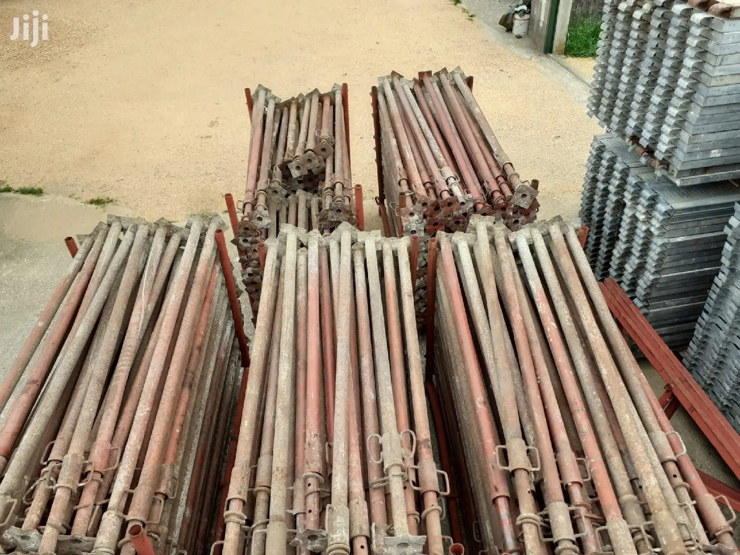 Props/Acrojack/Poles