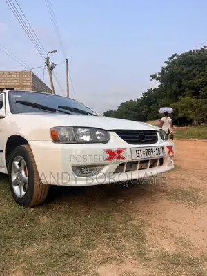 Toyota Corolla 2002 White