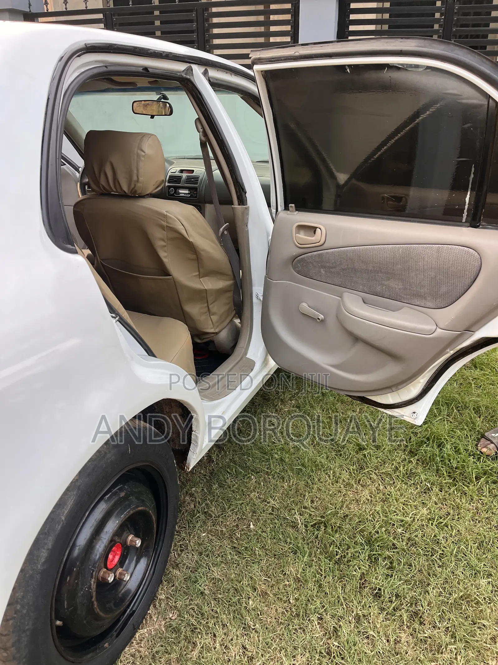 Toyota Corolla 2002 White