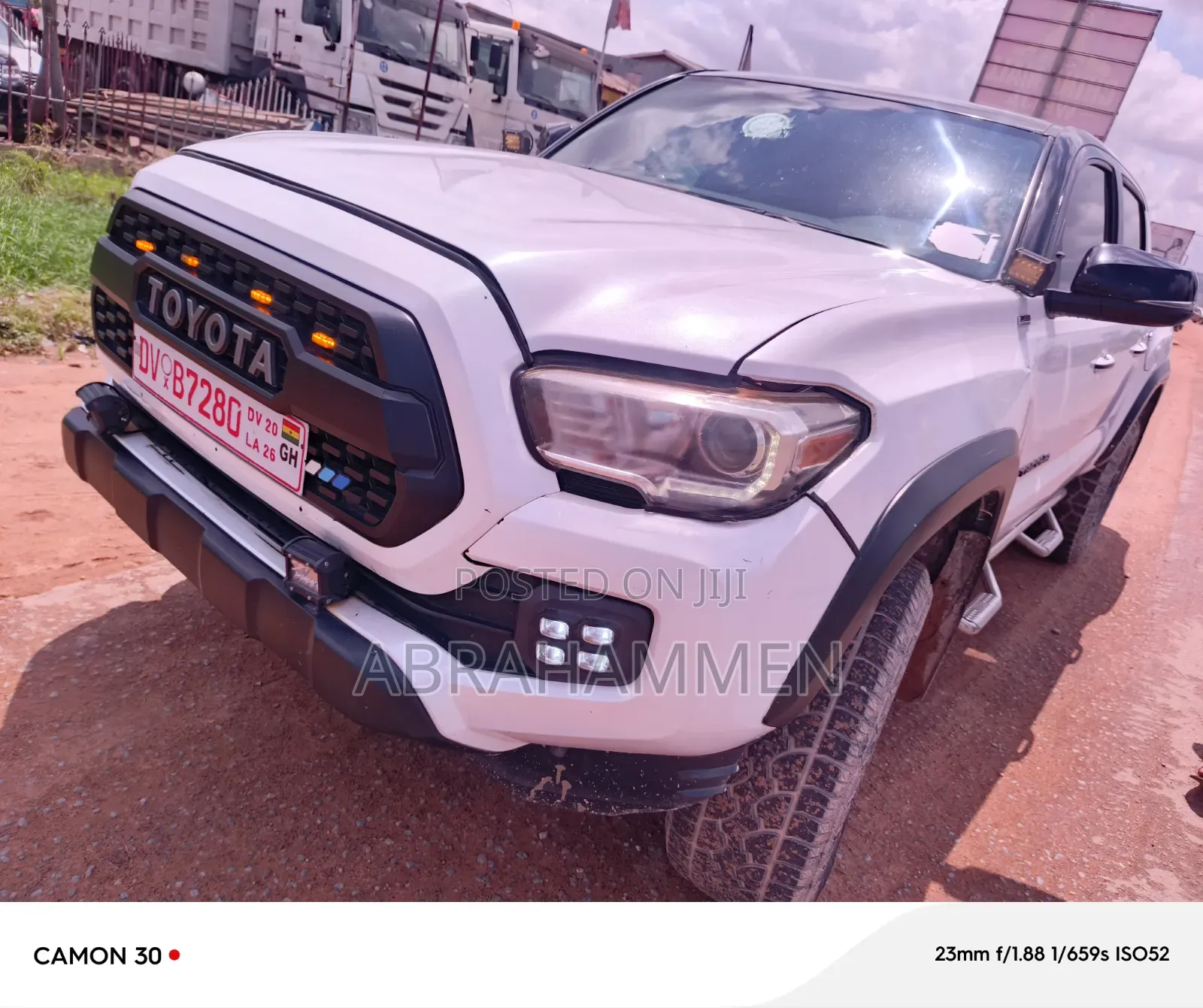 Toyota Tacoma 2018 White