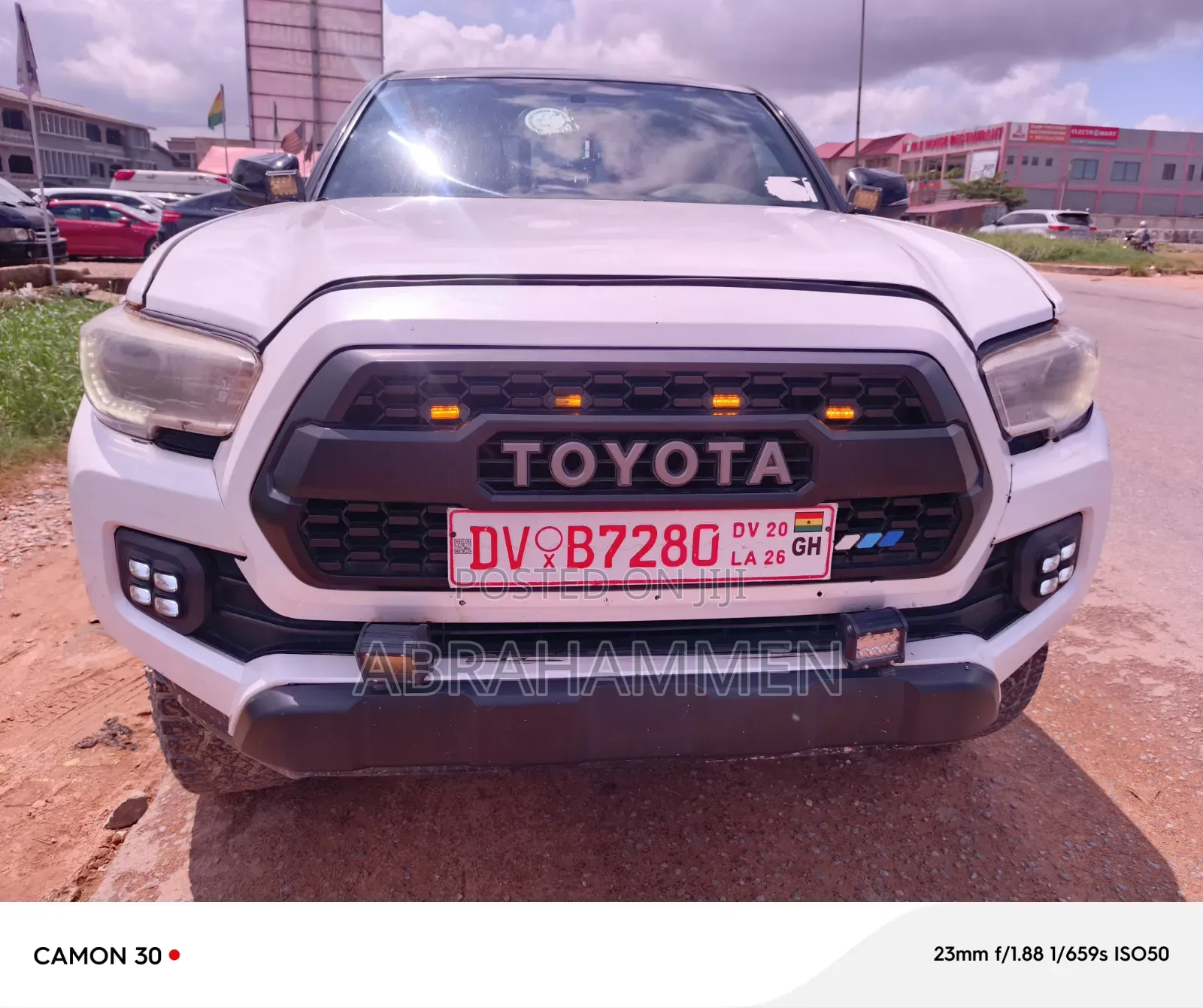 Toyota Tacoma 2018 White