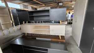 Foreign Wood Laminated TV Stand