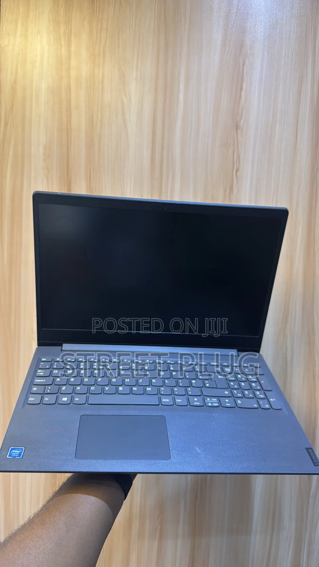 Laptop Lenovo V15 4GB Intel SSD 256GB