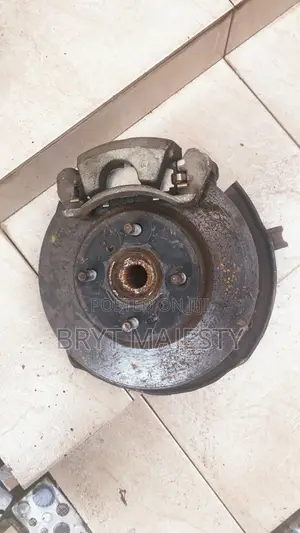 Toyota Yaris Hub and Alternator