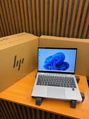New Laptop HP EliteBook 830 G9 16GB Intel Core i5 SSD 256GB