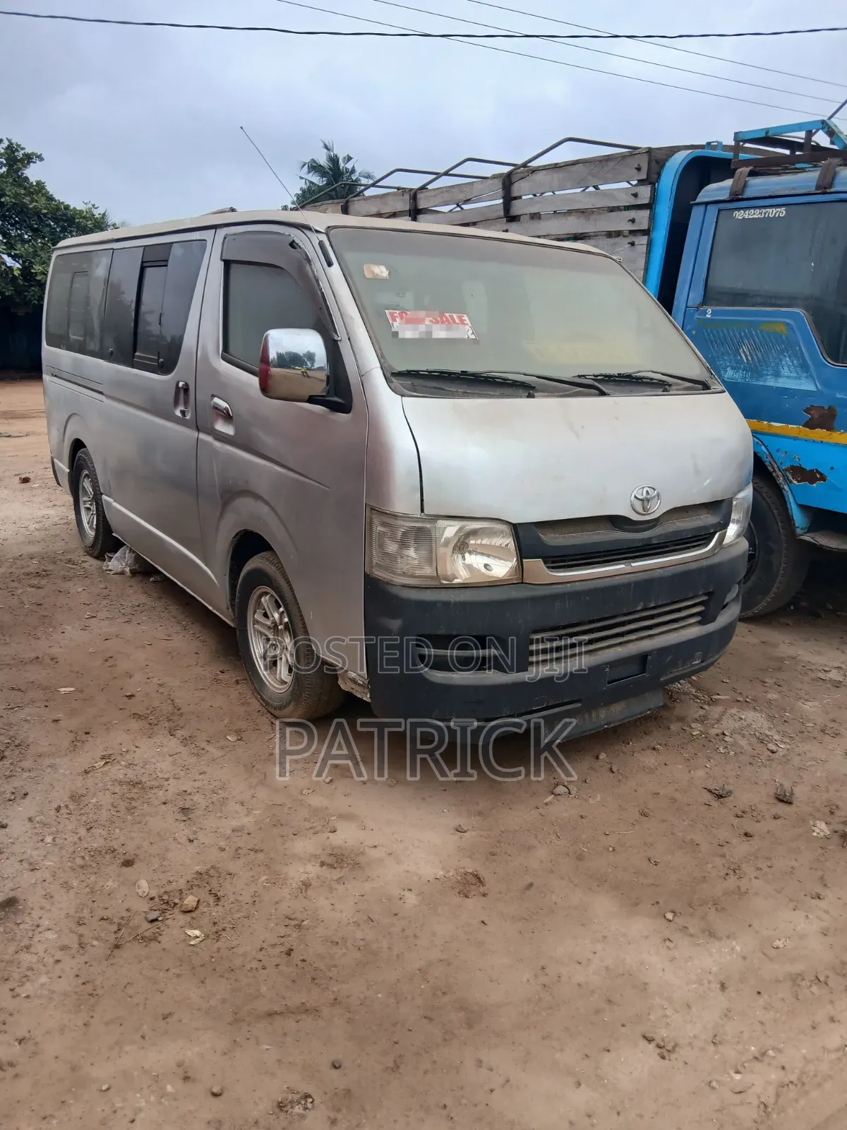 Toyota HiAce 2009 Silver