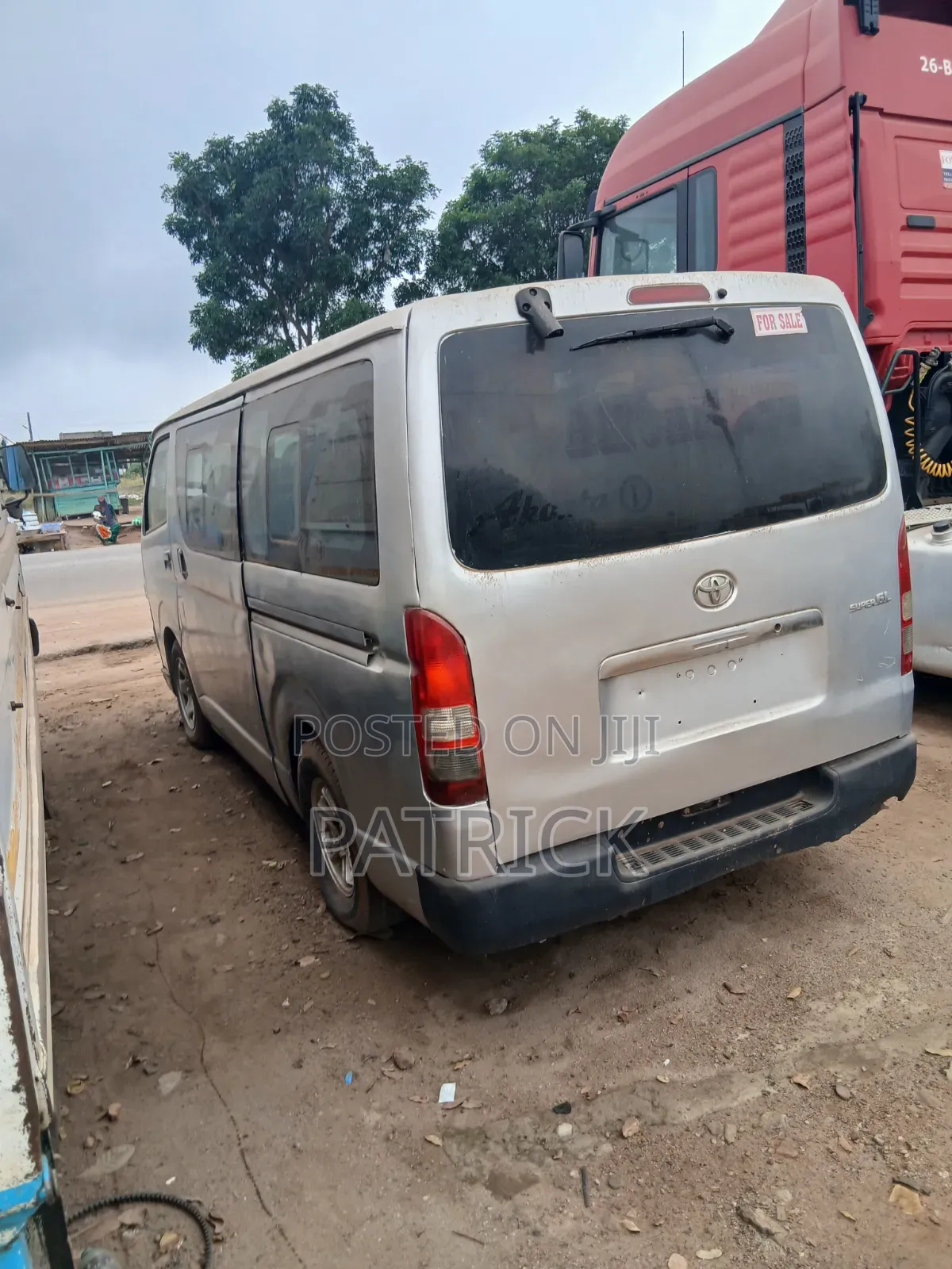 Toyota HiAce 2009 Silver
