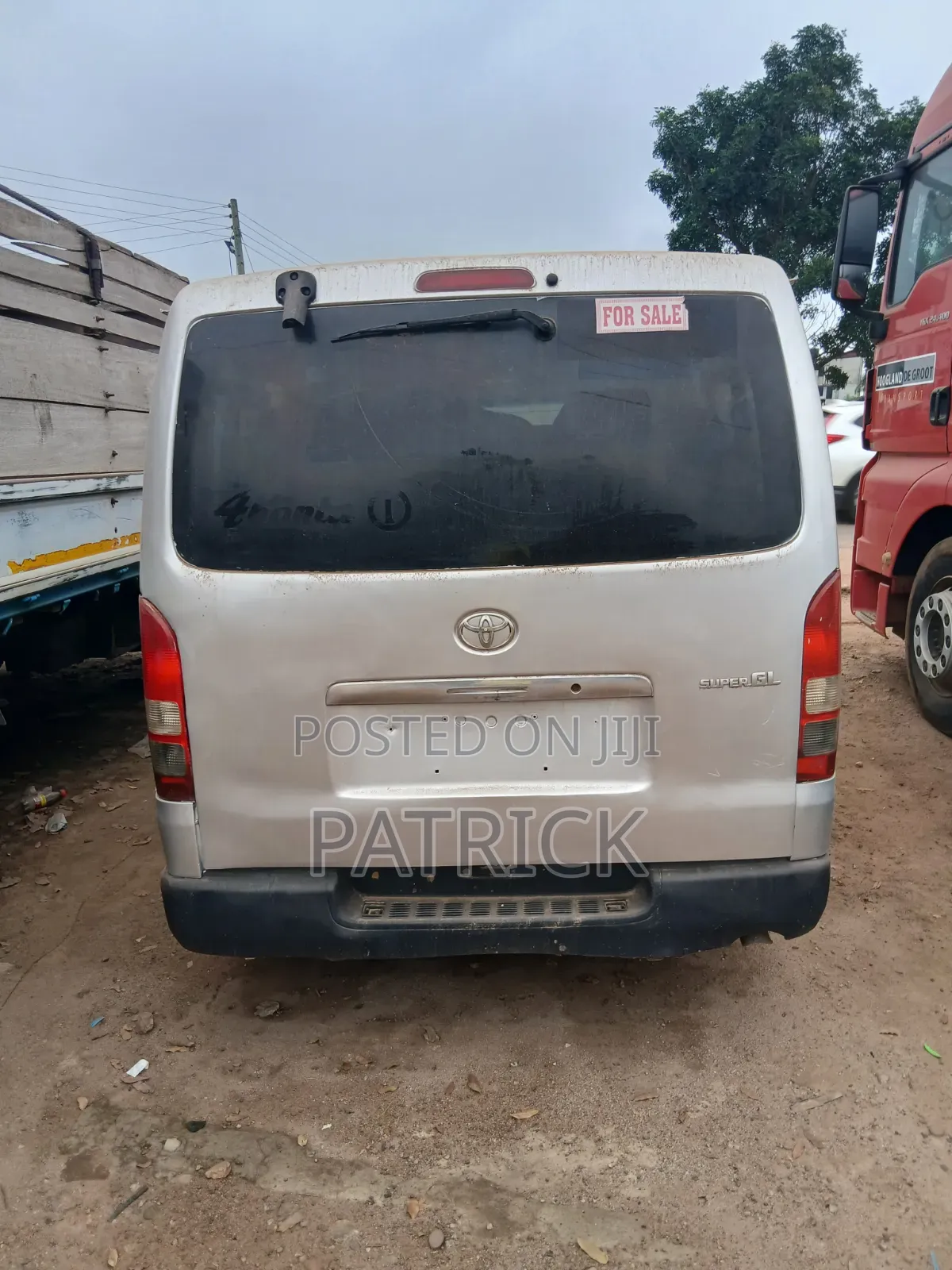 Toyota HiAce 2009 Silver