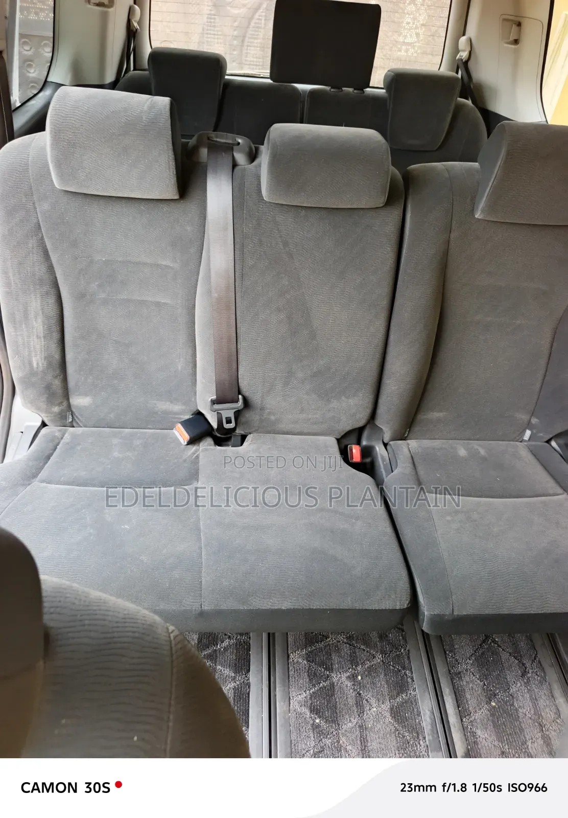 Toyota Voxy 2013 Silver