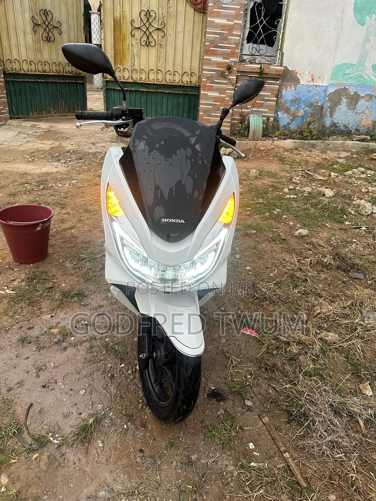 Honda 1998 White