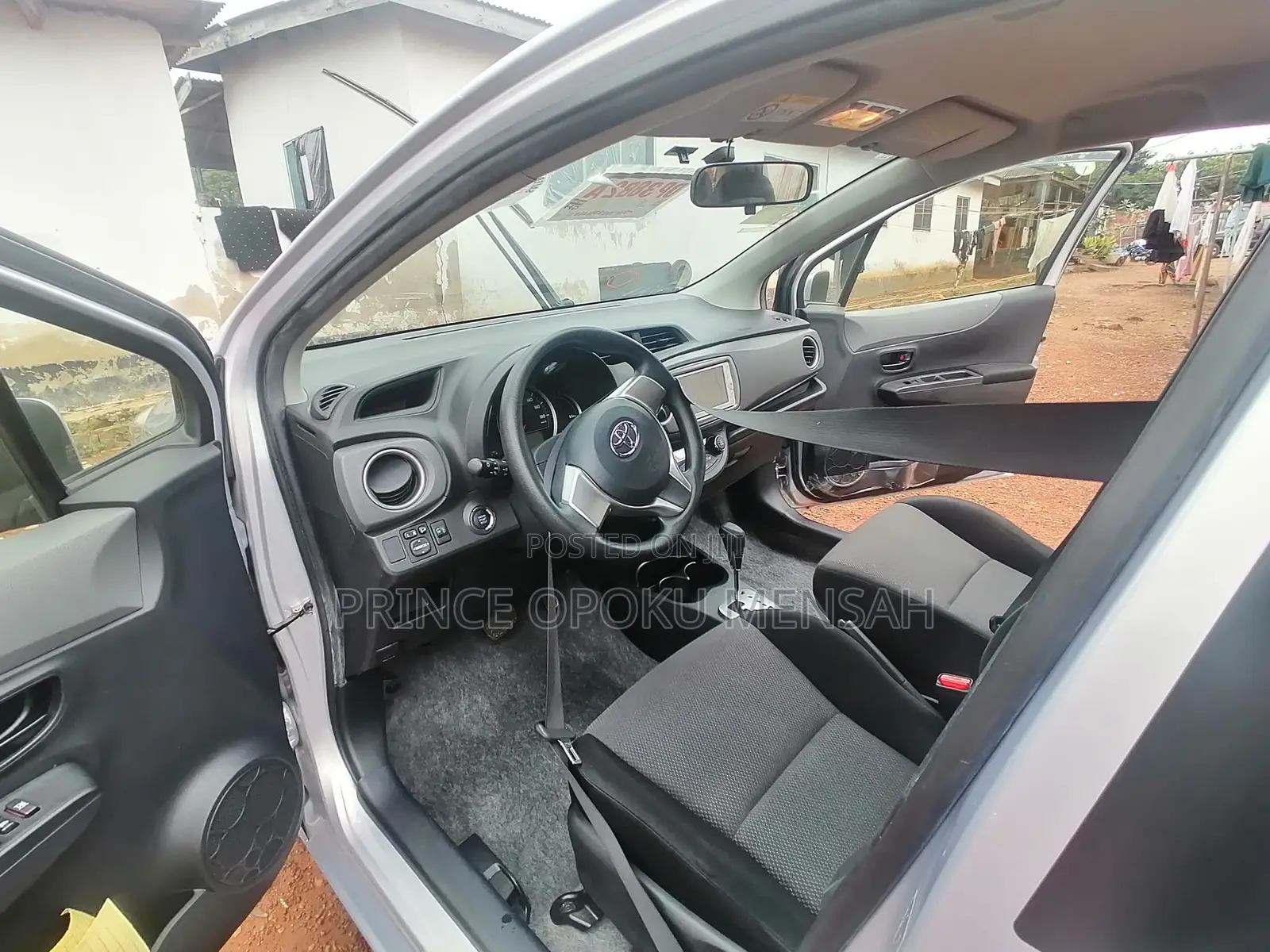 Toyota Vitz 2013 Gray
