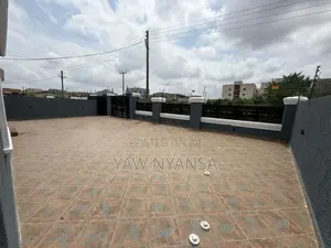 3bdrm House in Bn Estate, Ablekuma for sale