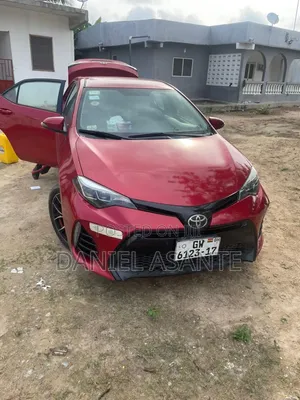 Toyota Corolla 2015 Red