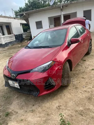 Toyota Corolla 2015 Red