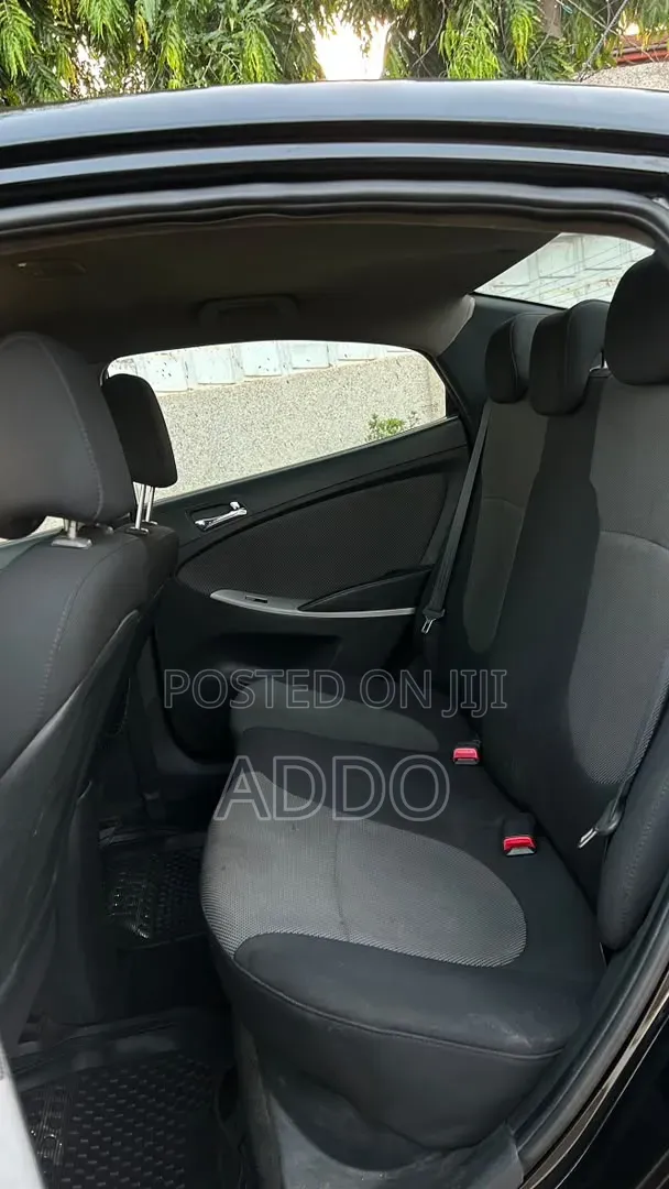 Nissan Sentra S 4dr Sedan (1.8L 4cyl CVT) 2015 Blue