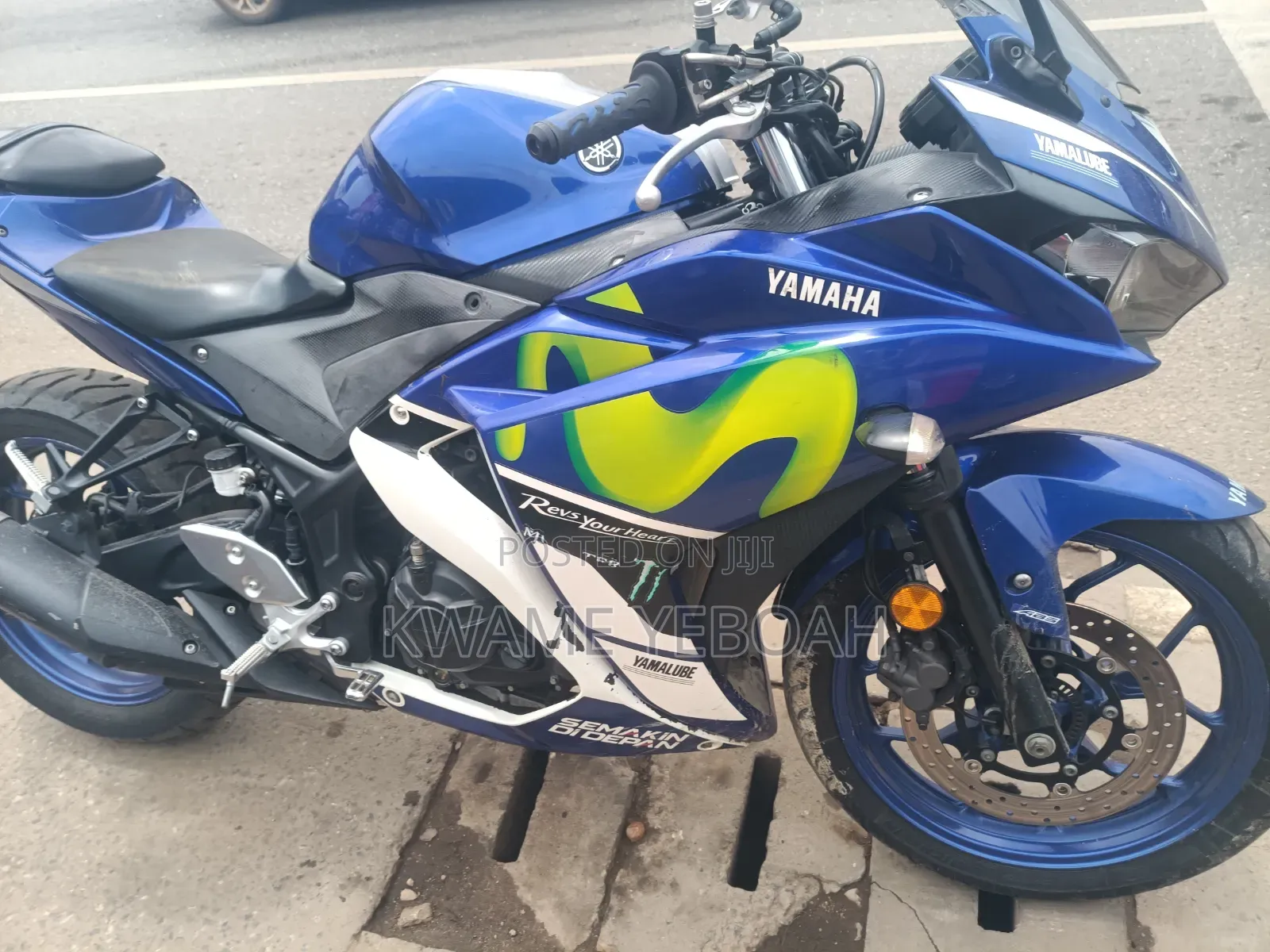 Yamaha 2018 Blue