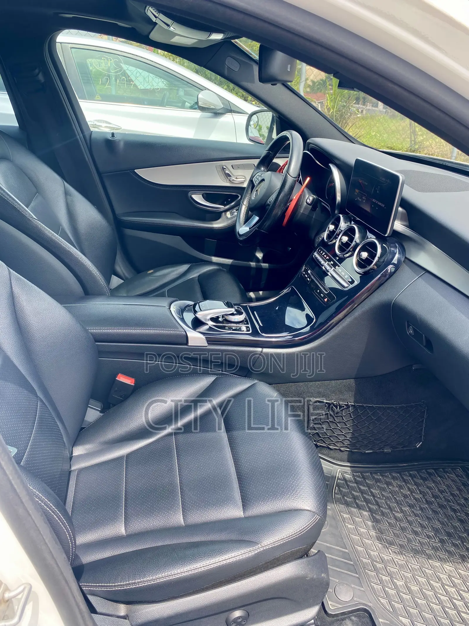 Mercedes-Benz C300 Sport 4dr AWD 4Matic Sedan (2.0L 4cyl 7A) 2015 White