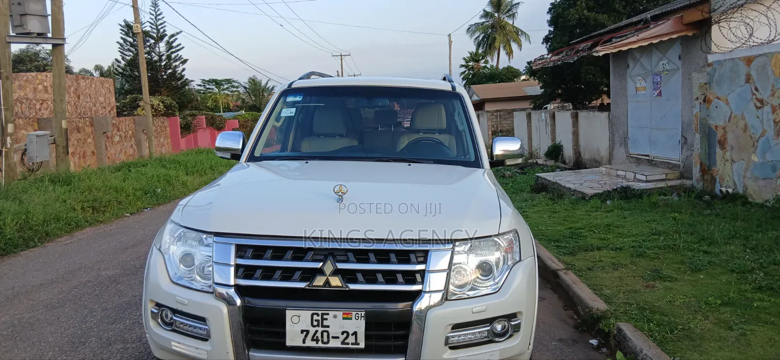 Mitsubishi Pajero 2015 White