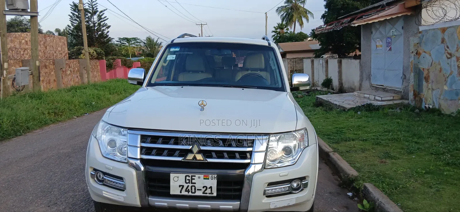 Mitsubishi Pajero 2015 White