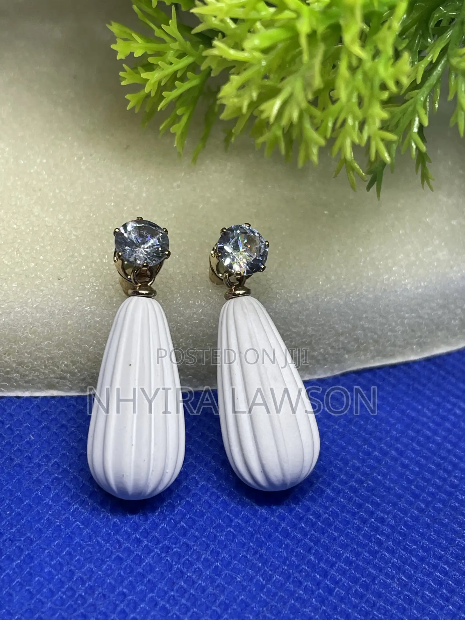 Teardrop Earrings - Black White