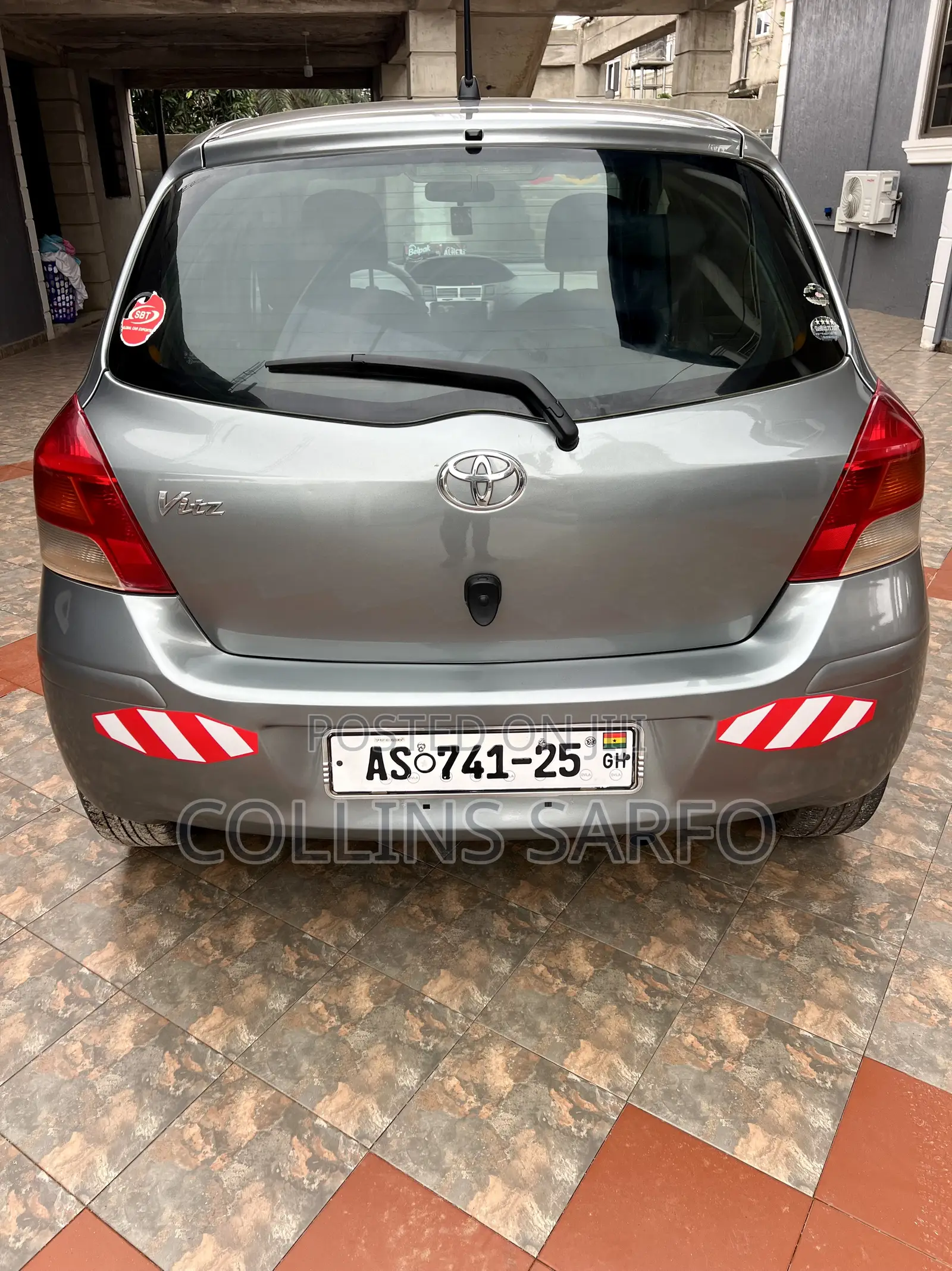Toyota Vitz 1.3 FWD 3dr 2009 Beige