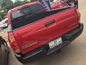 Toyota Tacoma 4dr Double Cab 2016 Red