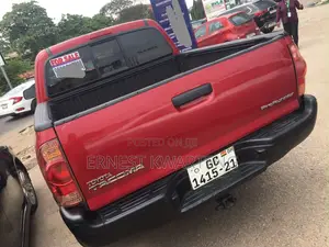 Toyota Tacoma 4dr Double Cab 2016 Red