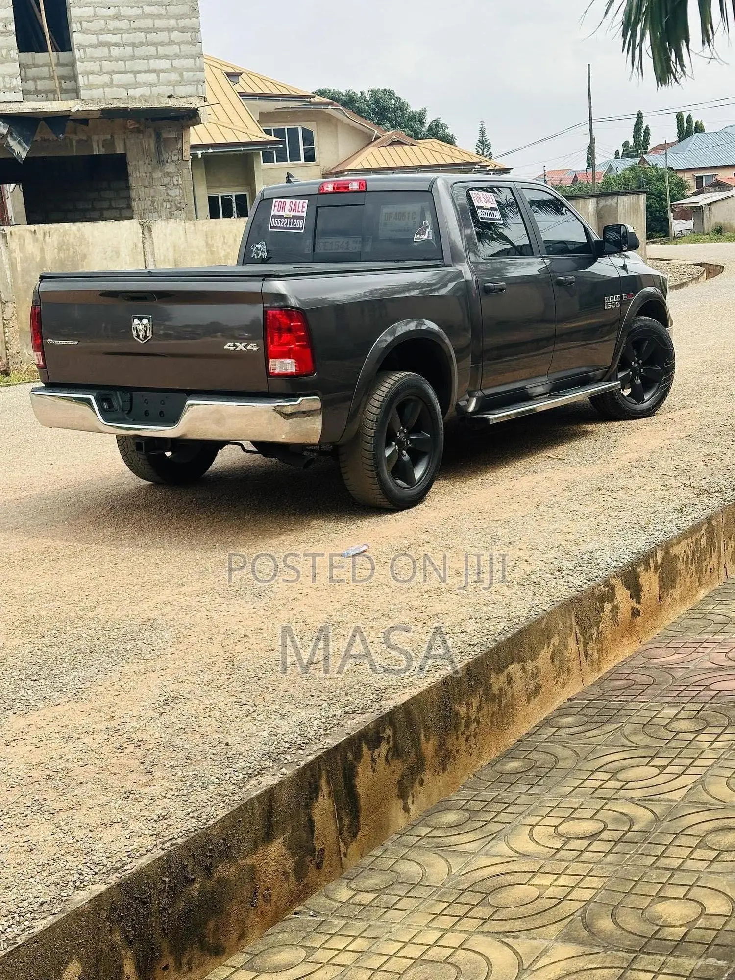 RAM 1500 2018 Gray