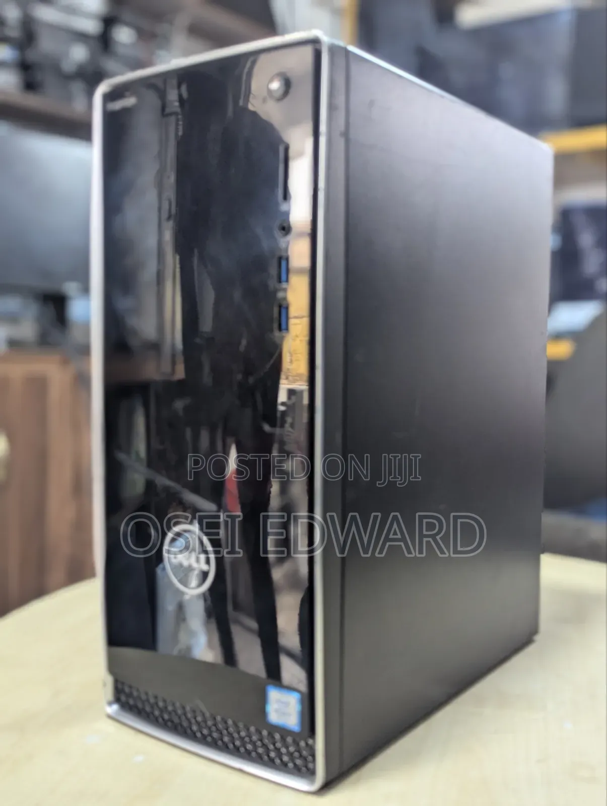 Desktop Computer Dell Inspiron 3000 8GB Intel Core i5 SSD 256GB