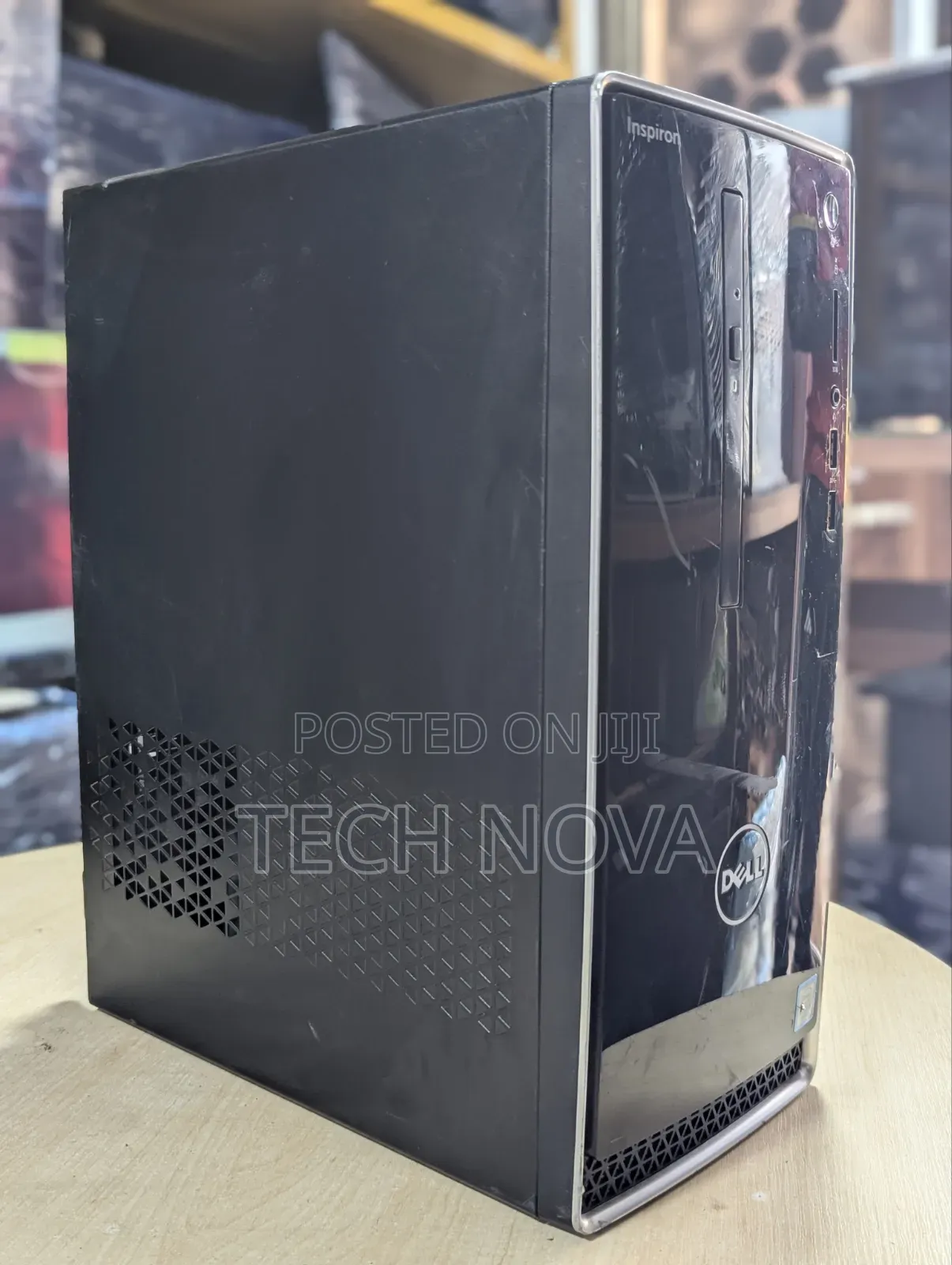 Desktop Computer Dell Inspiron 3000 8GB Intel Core i5 SSD 256GB