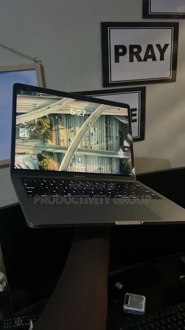 Laptop Apple MacBook Pro 2019 8GB Intel Core i5 SSD 256GB