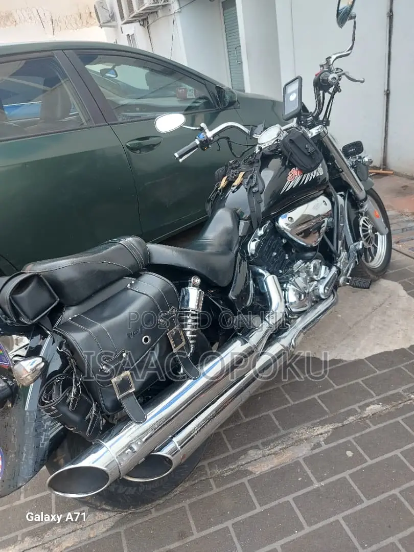 Hyosung 2017 Black