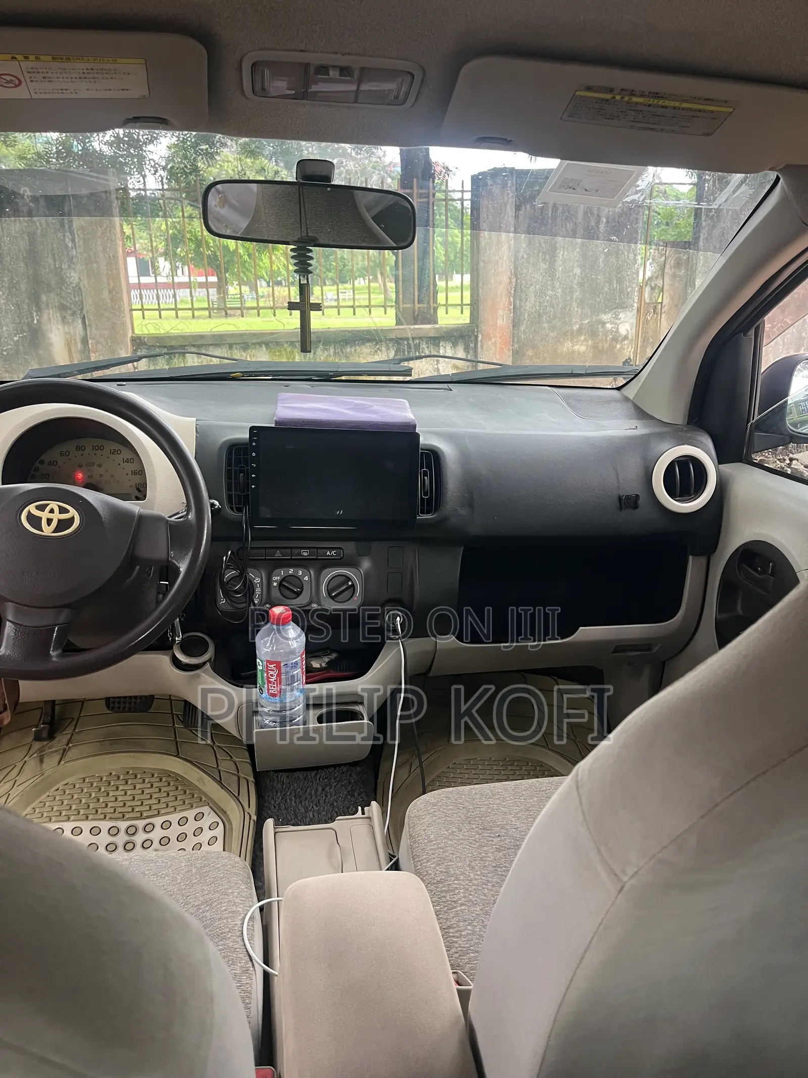 Toyota Passo 2010 Gold
