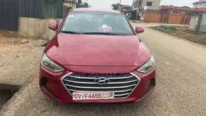 Hyundai Elantra SE Sedan FWD (2.0L 4cyl 6M) 2017 Red