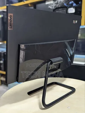 Desktop Computer Lenovo ideacentre AIO 330 16GB AMD Ryzen 5 SSD 512GB