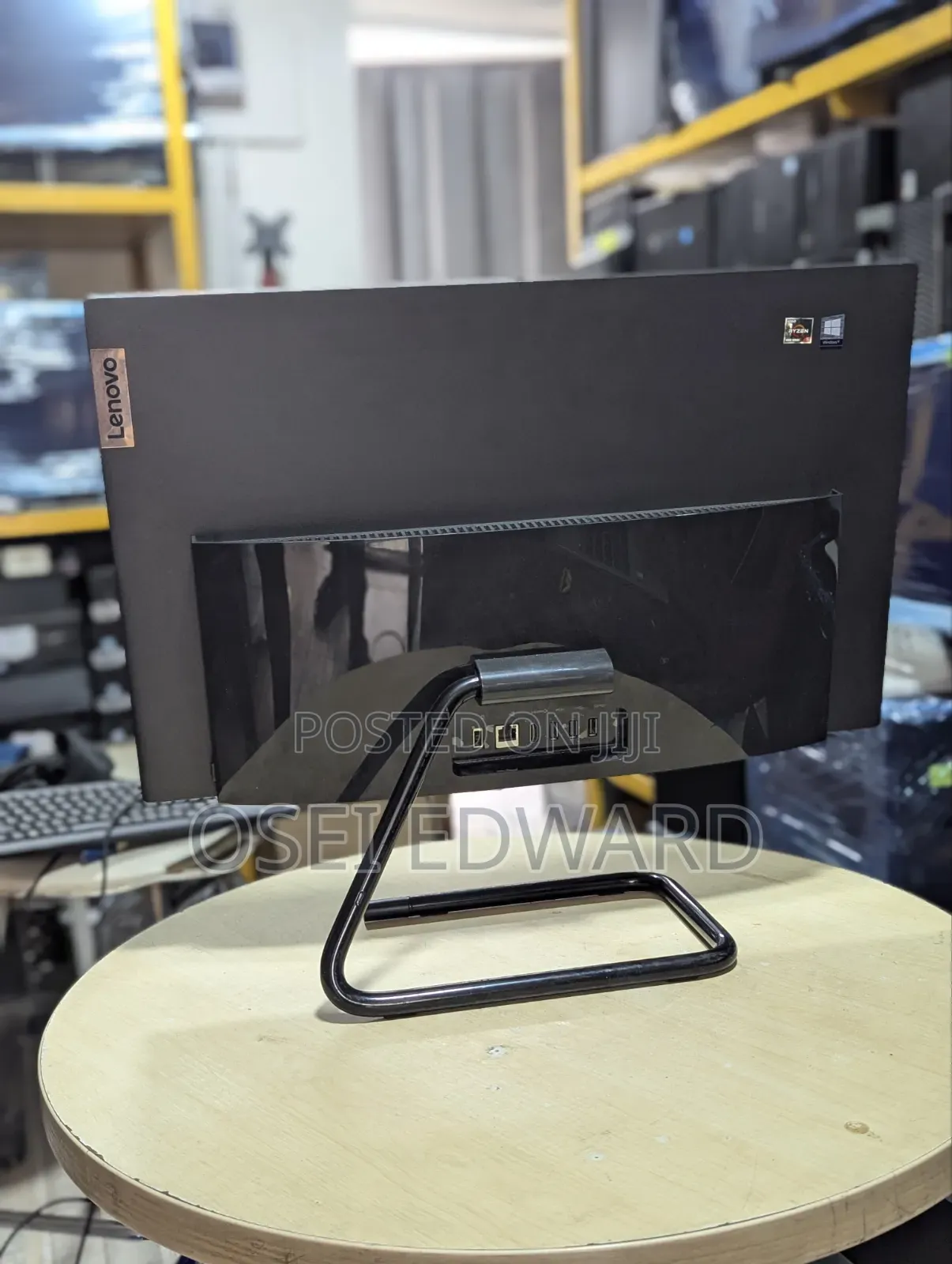 Desktop Computer Lenovo ideacentre 310S 16GB AMD Ryzen 5 SSD 512GB