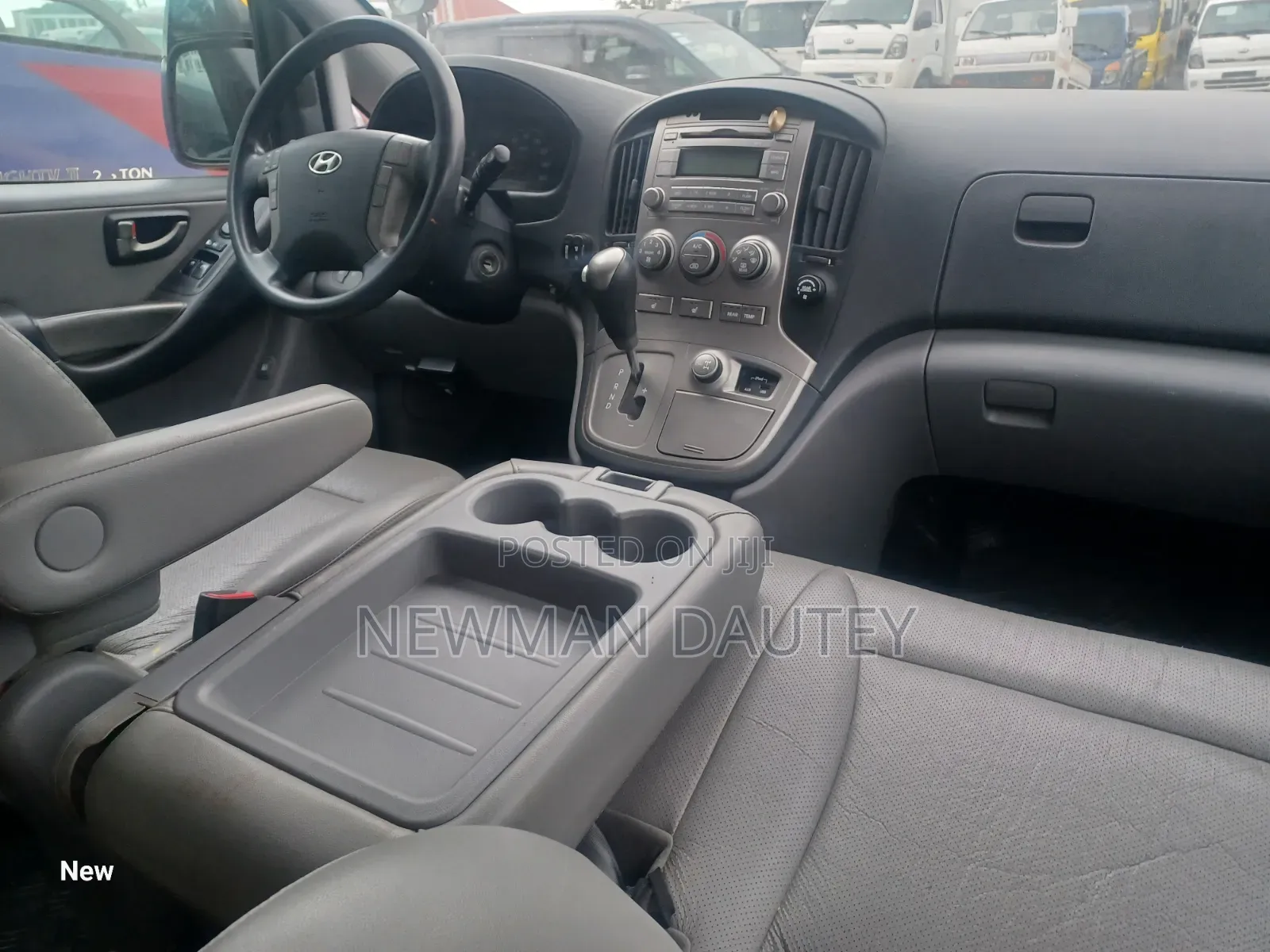 Hyundai Starex 2014 Yellow